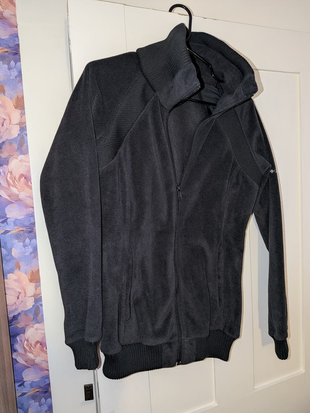 Columbia Women's Black Full-Zip Fleece Jacket with Stand Collar